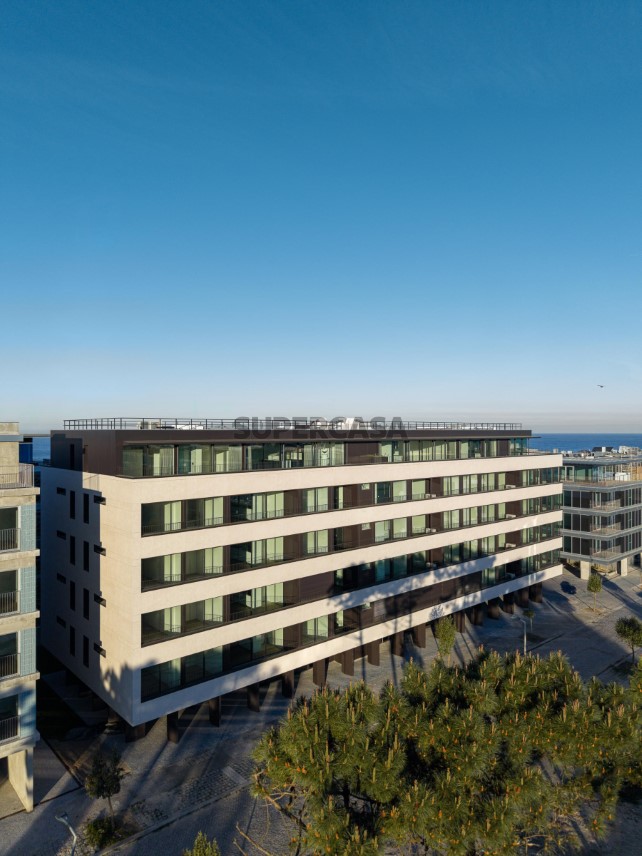 20251203-LOUSINHA-ARQUITECTOS-RIVER-LINE-075