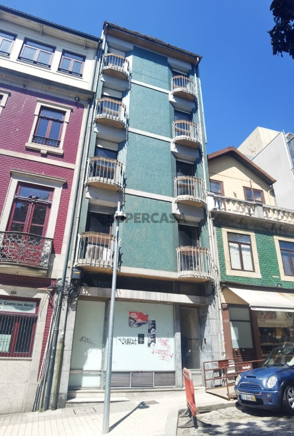 Almada1