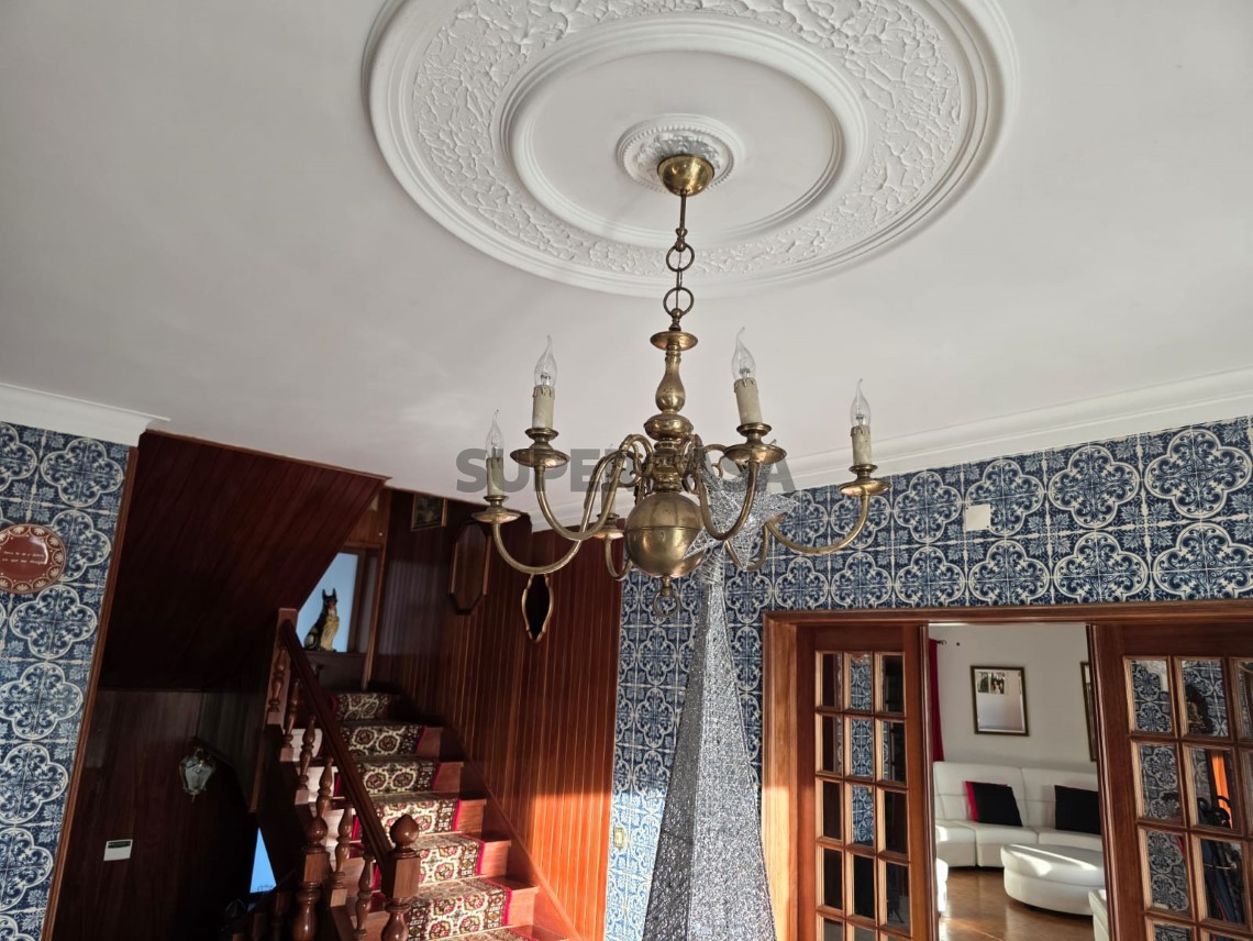 Maison 4 Chambres Triplex pour location au Sanfins de Ferreira