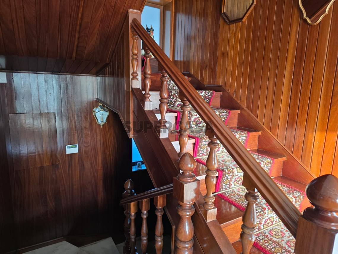 Maison 4 Chambres Triplex pour location au Sanfins de Ferreira