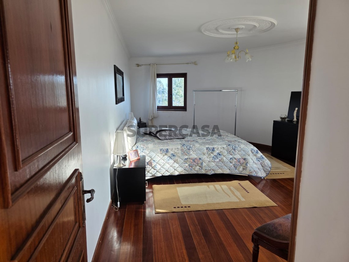 Maison 4 Chambres Triplex pour location au Sanfins de Ferreira