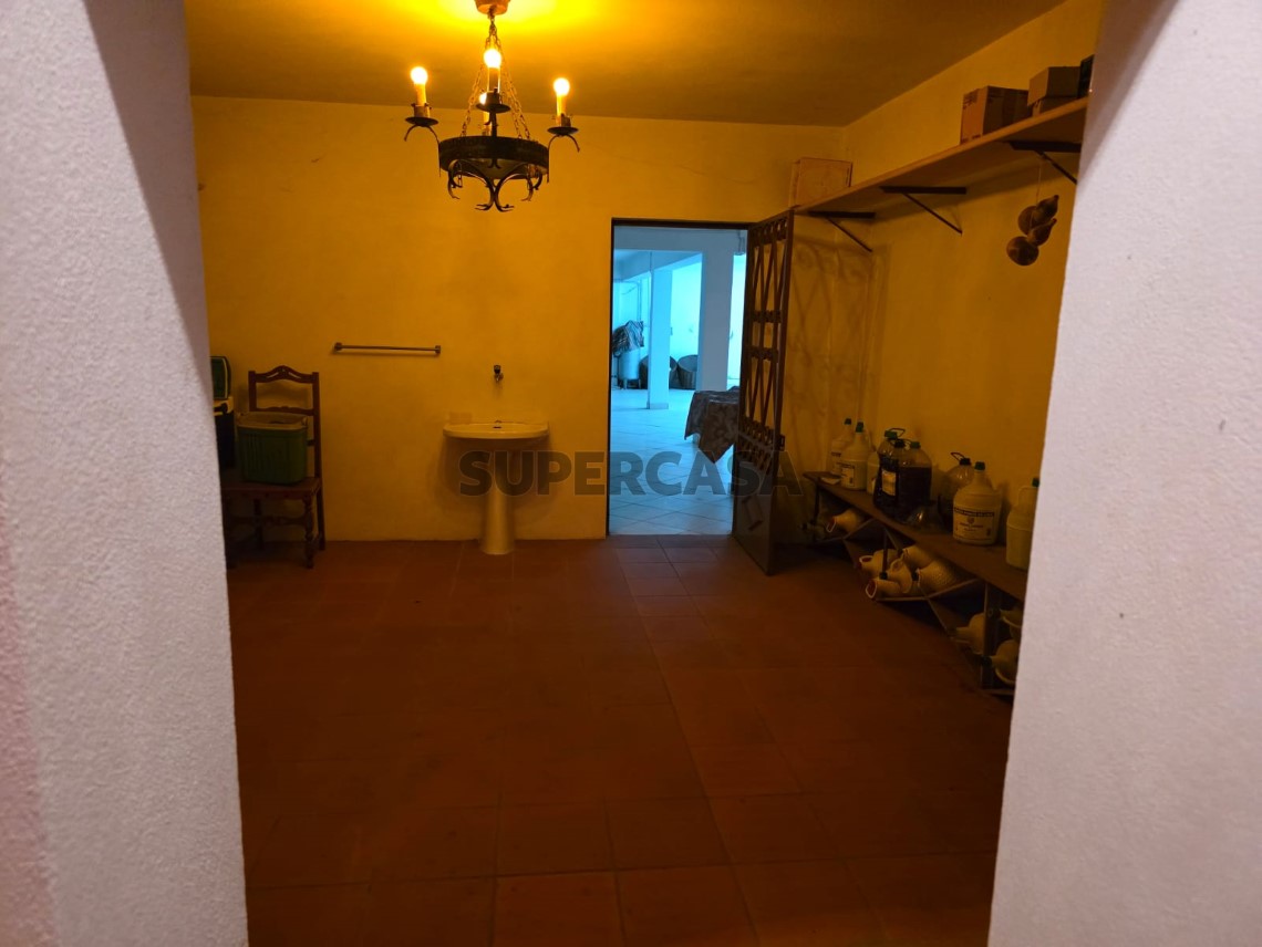 Maison 4 Chambres Triplex pour location au Sanfins de Ferreira