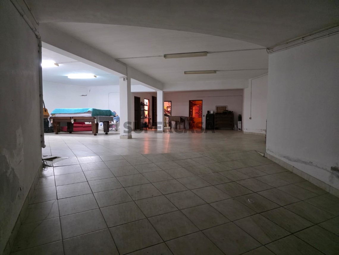 Maison 4 Chambres Triplex pour location au Sanfins de Ferreira