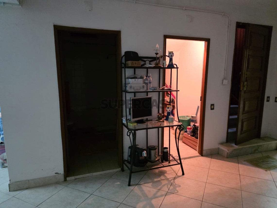 Maison 4 Chambres Triplex pour location au Sanfins de Ferreira
