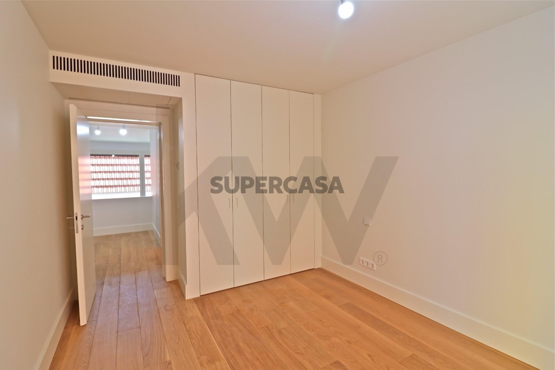 Apartment 2 Zimmer verkaufen auf Santo António