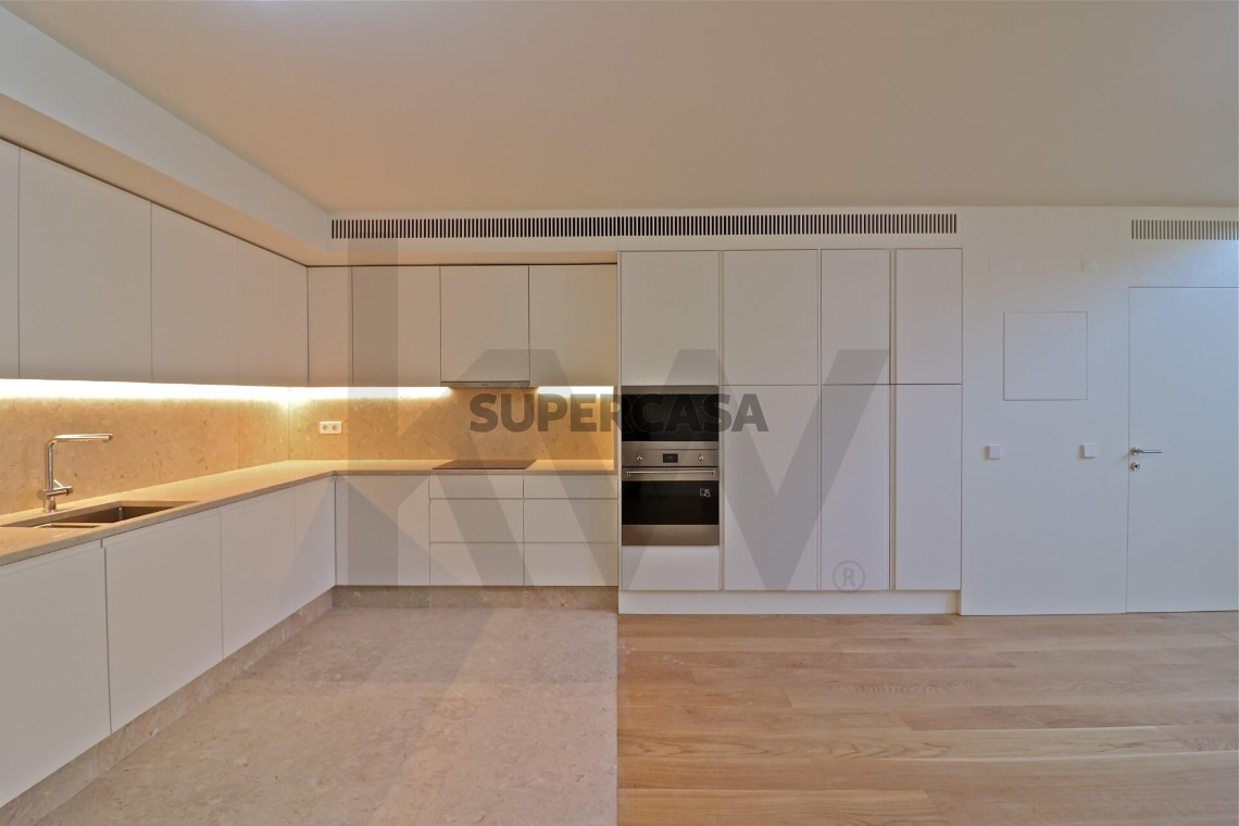 Apartment 2 Zimmer verkaufen auf Santo António