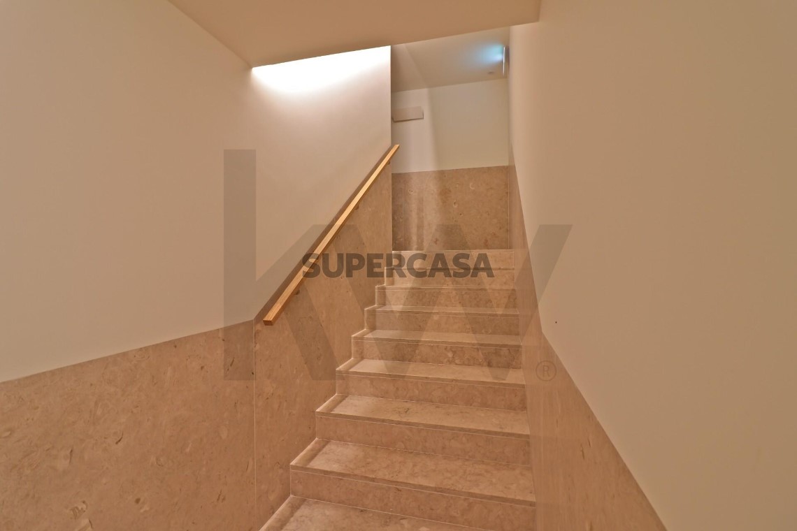 Apartment 2 Zimmer verkaufen auf Santo António