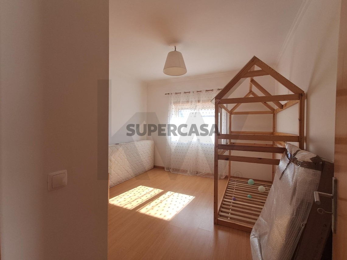 Huis 4 kamers verkoop Op Avelar