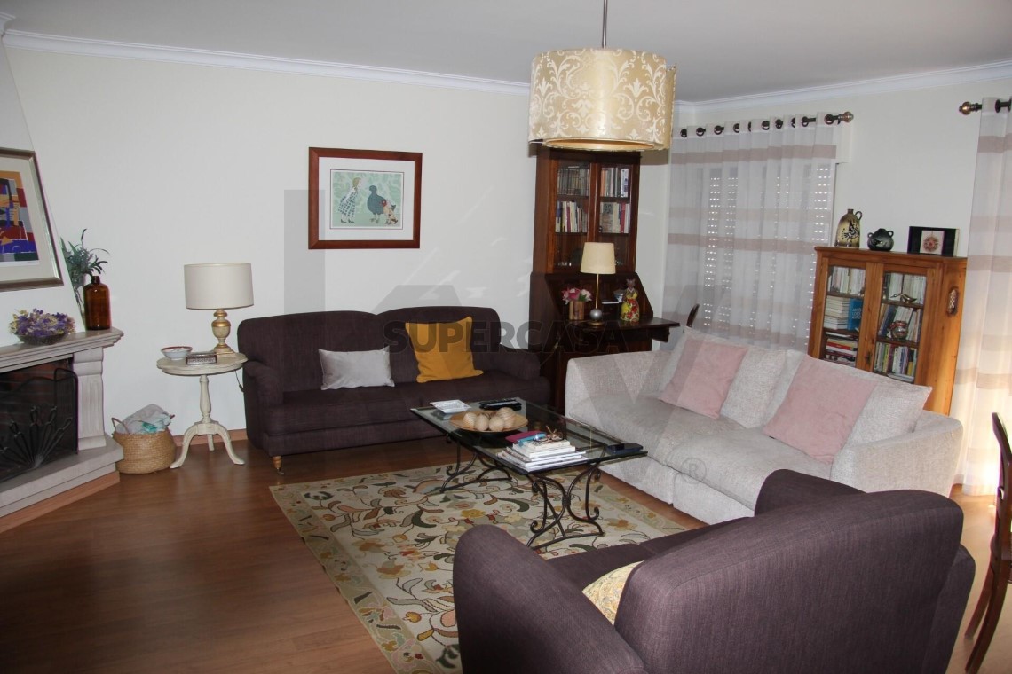 Apartment 3 Zimmer verkaufen auf Massamá e Monte Abraão