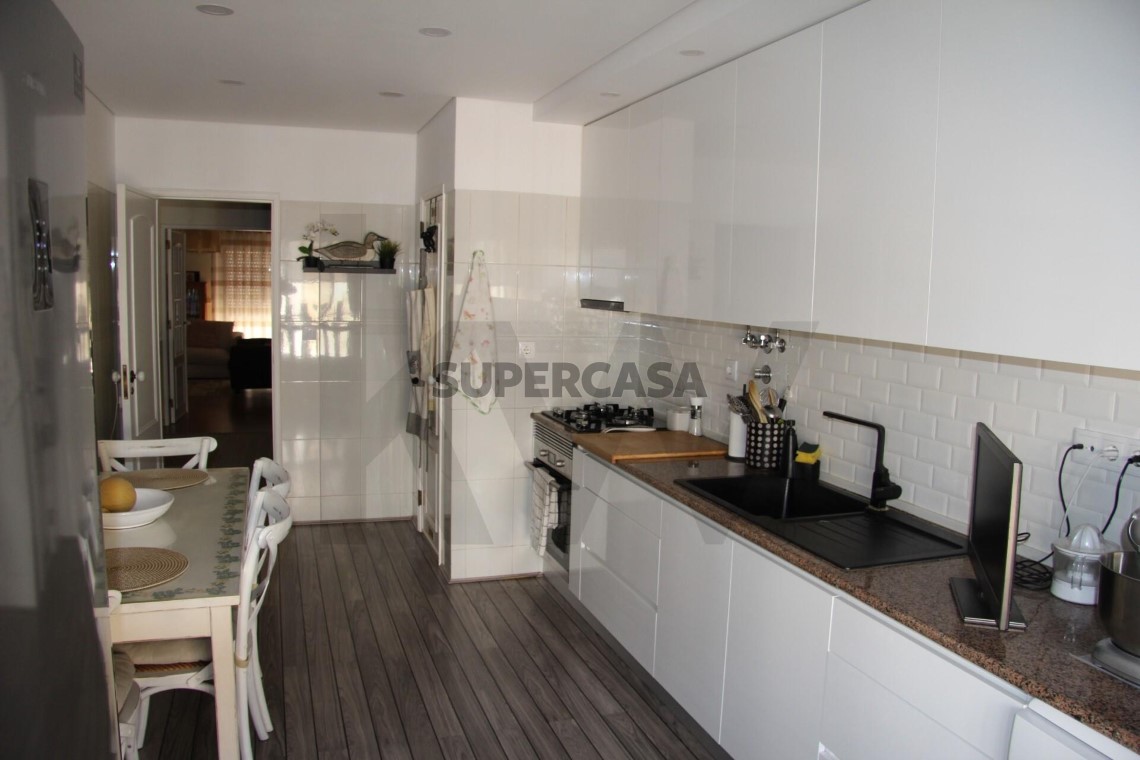 Apartment 3 Zimmer verkaufen auf Massamá e Monte Abraão