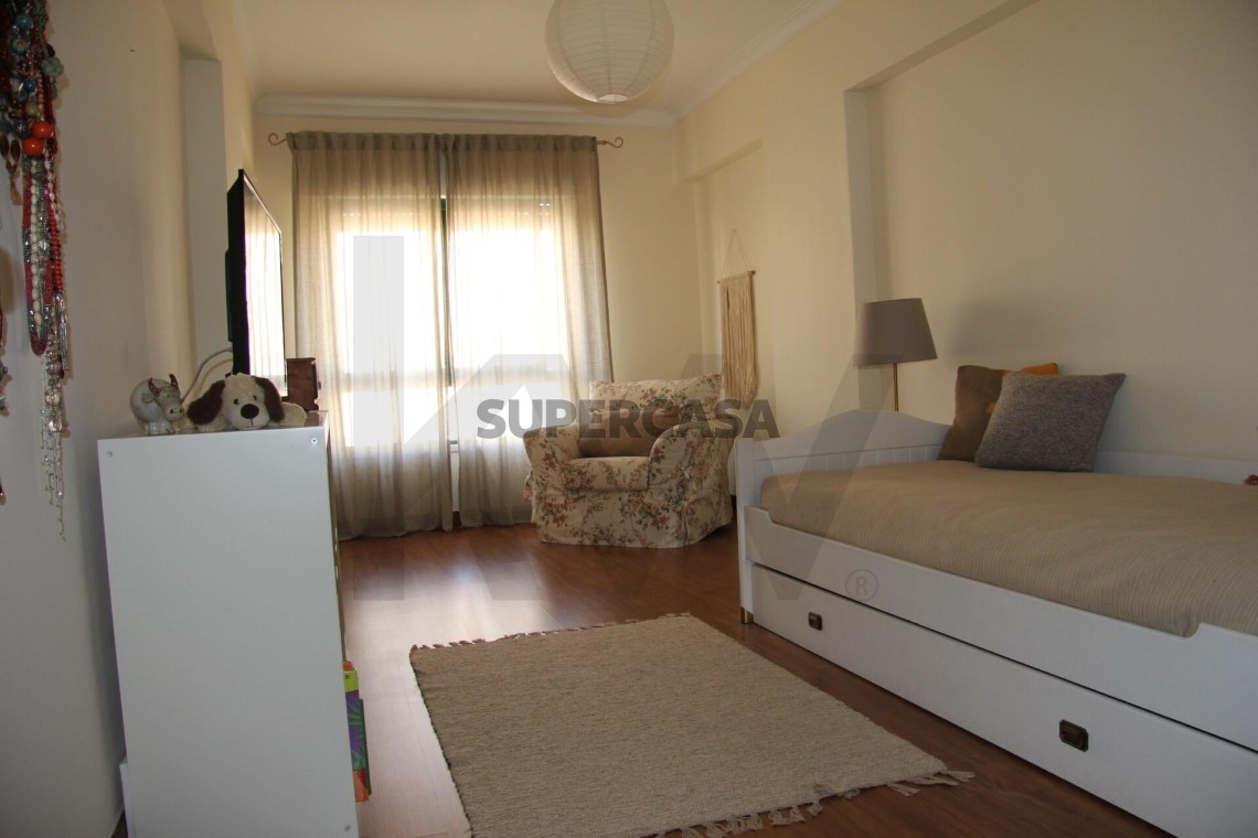 Apartment 3 Zimmer verkaufen auf Massamá e Monte Abraão