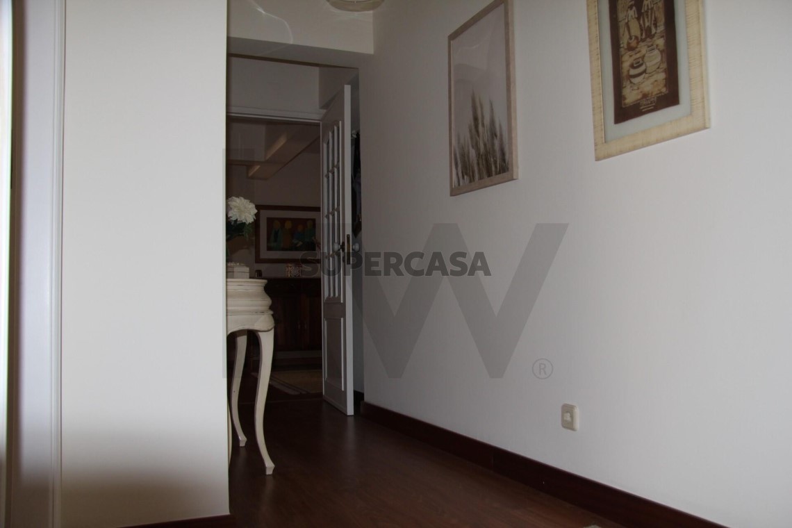 Apartment 3 Zimmer verkaufen auf Massamá e Monte Abraão