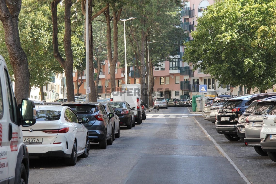 Apartment 3 Zimmer verkaufen auf Massamá e Monte Abraão