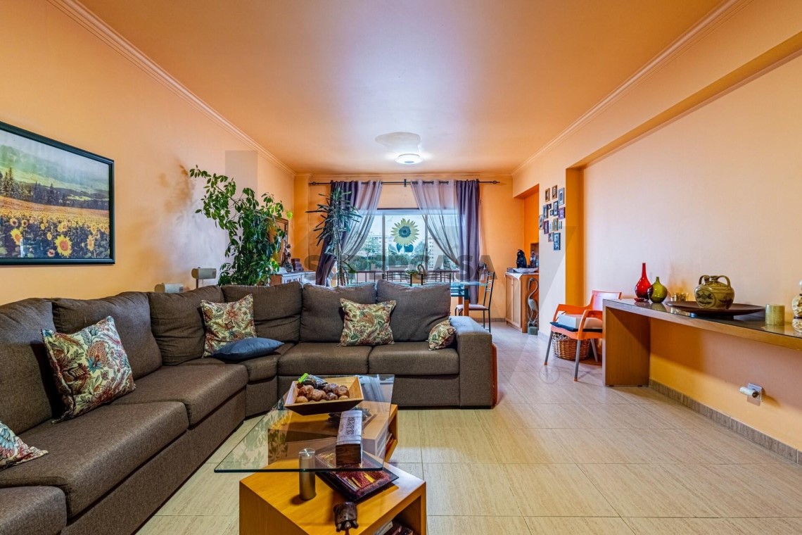 Apartment 2 Zimmer verkaufen auf Massamá e Monte Abraão
