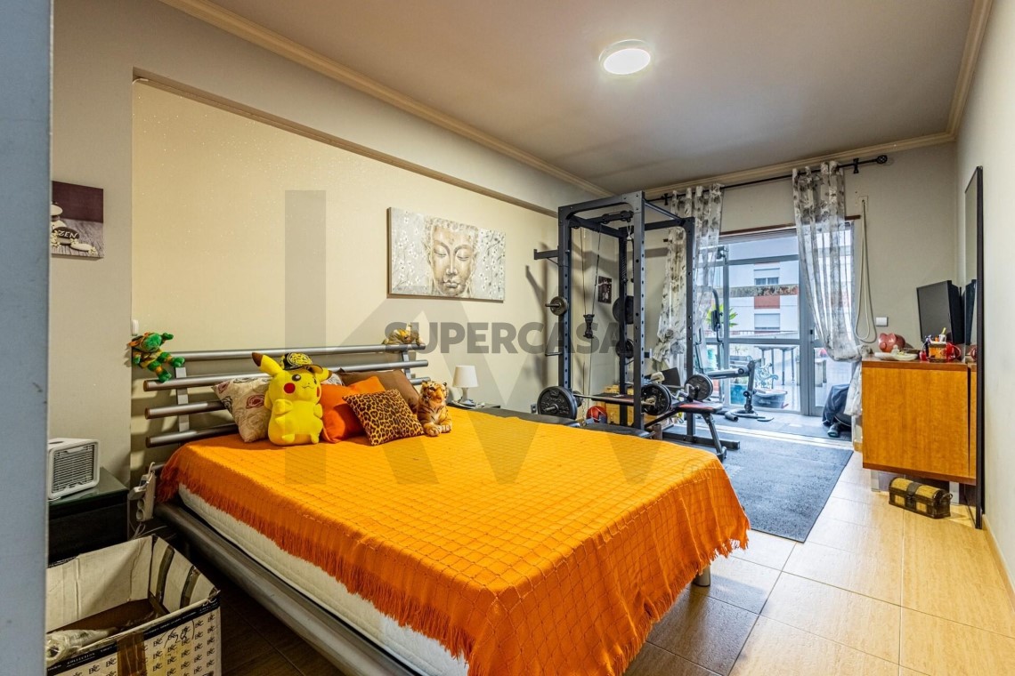 Apartment 2 Zimmer verkaufen auf Massamá e Monte Abraão