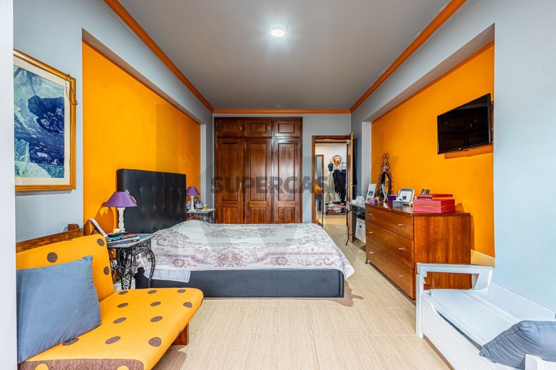 Apartment 2 Zimmer verkaufen auf Massamá e Monte Abraão
