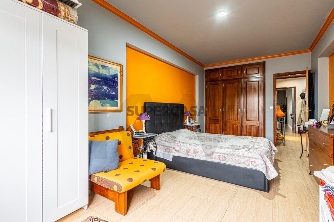 Apartment 2 Zimmer verkaufen auf Massamá e Monte Abraão