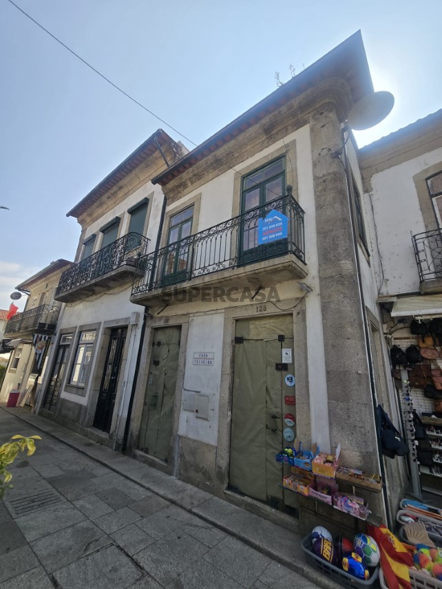 Prédio à venda em Valença, Cristelo Covo e Arão