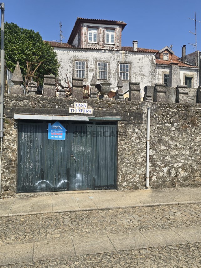 Prédio à venda em Valença, Cristelo Covo e Arão