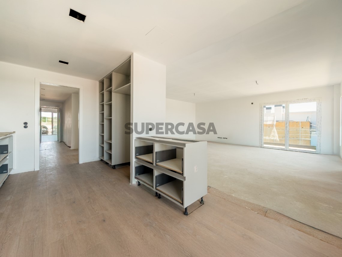 Apartamento T4 | Carnaxide