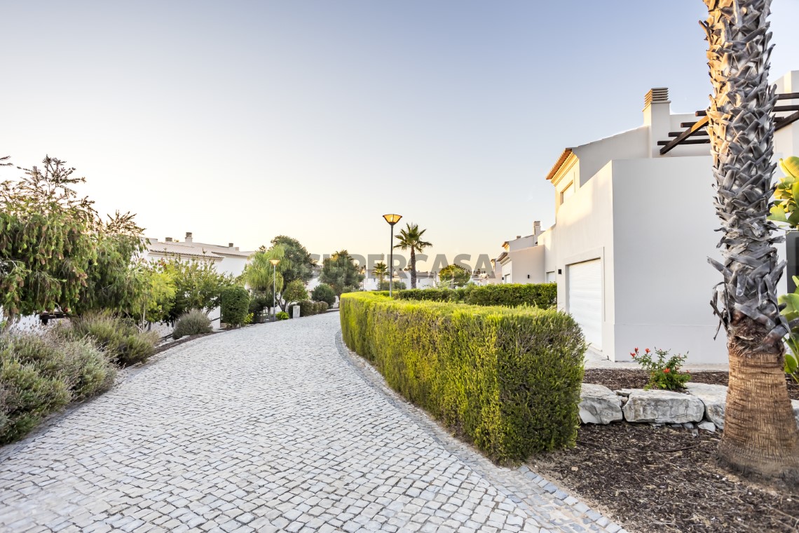 Empreendimento-Carvoeiro-GoldenProperties