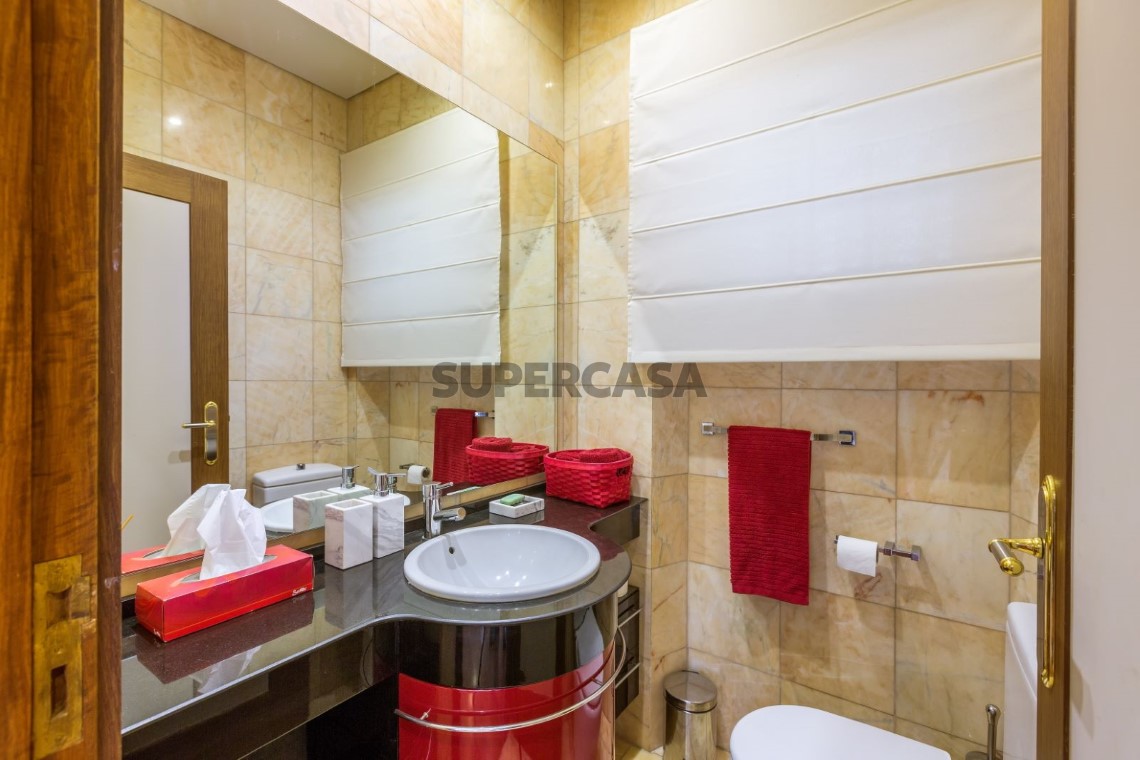 Wc de serviço do r/c