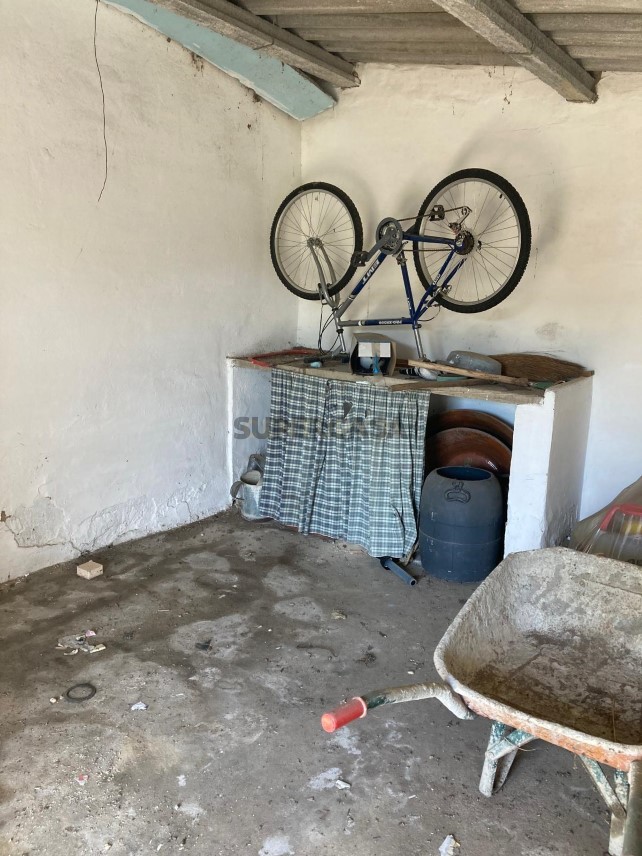 Prédio à venda em Cano, 1º andar
