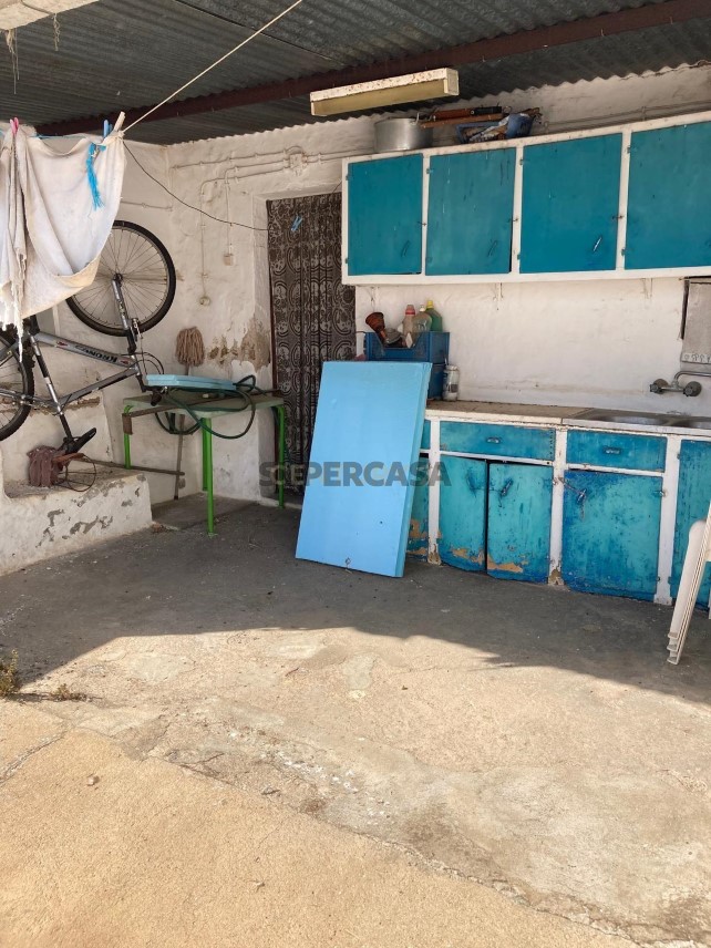 Prédio à venda em Cano, 1º andar