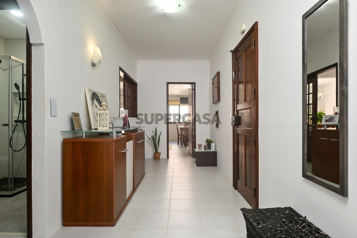 Apartment 3 Zimmer verkaufen auf Rio de Mouro, 5º boden