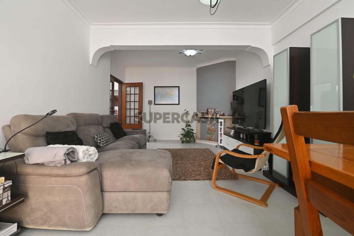 Apartment 3 Zimmer verkaufen auf Rio de Mouro, 5º boden