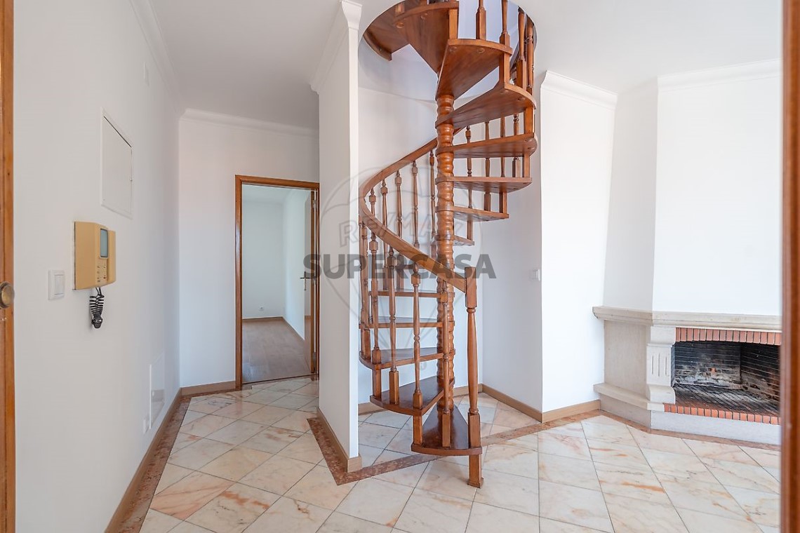 Apartamento 2 habitaciones en venta en Santo António dos Olivais