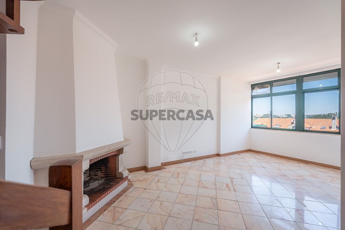 Apartamento 2 habitaciones en venta en Santo António dos Olivais