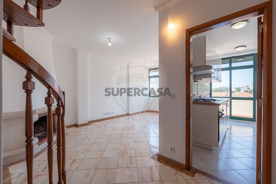 Apartamento 2 habitaciones en venta en Santo António dos Olivais