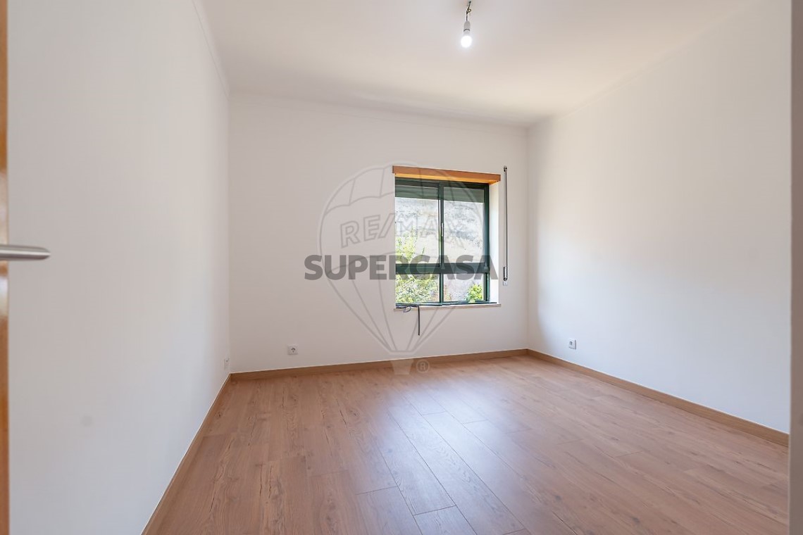 Apartamento 2 habitaciones en venta en Santo António dos Olivais