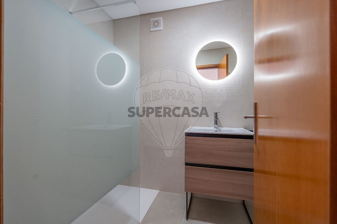 Apartamento 2 habitaciones en venta en Santo António dos Olivais