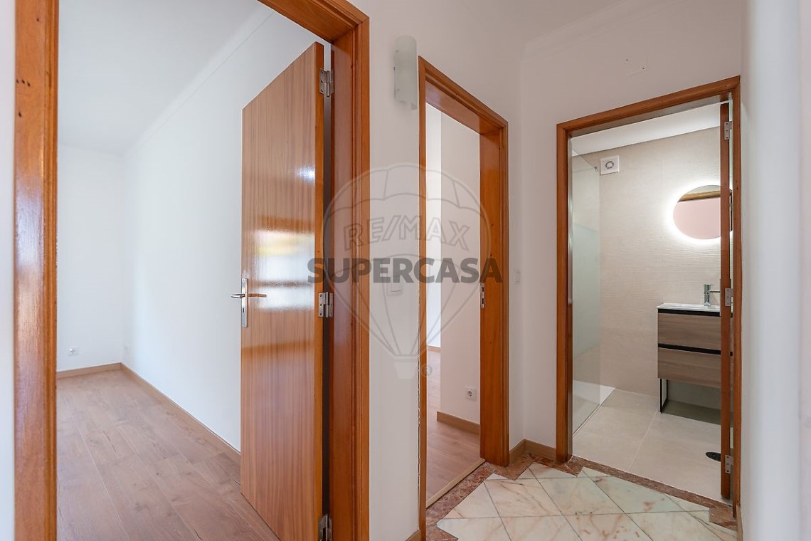 Apartamento 2 habitaciones en venta en Santo António dos Olivais