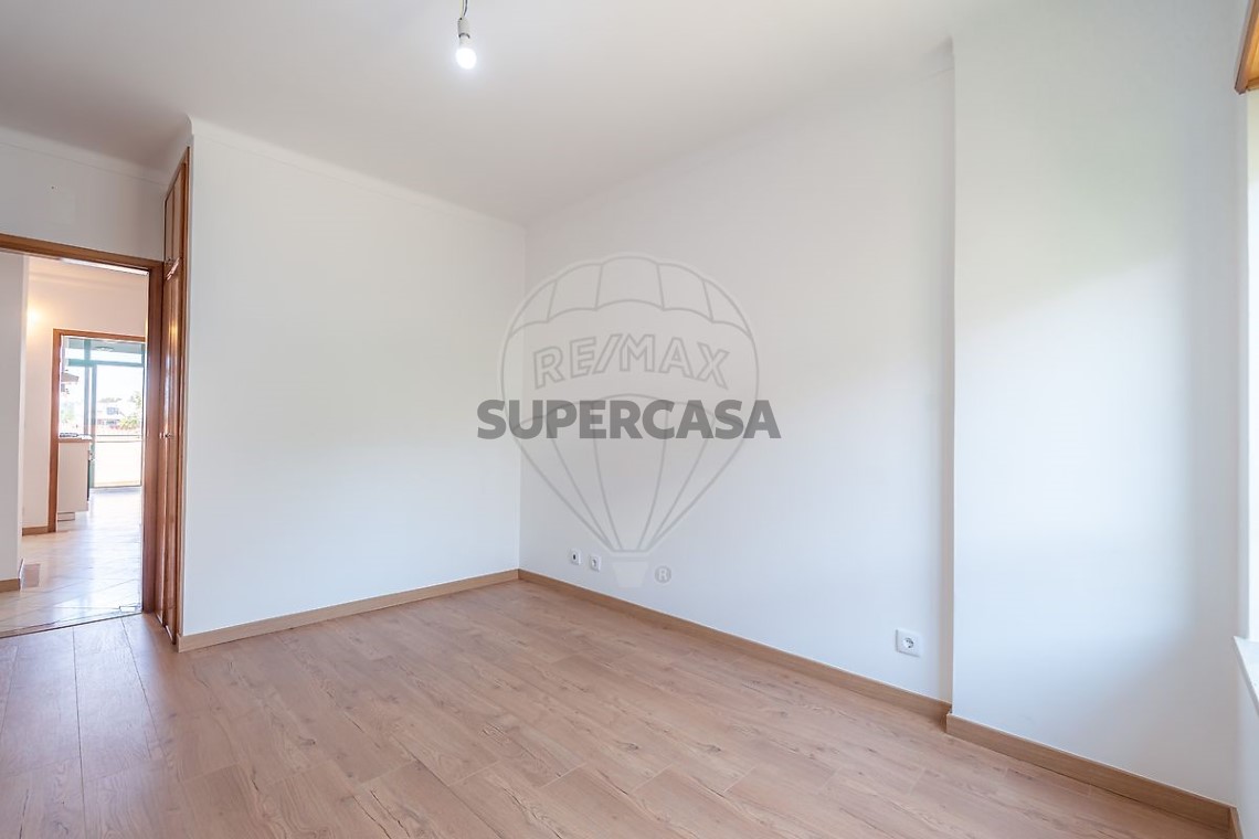 Apartamento 2 habitaciones en venta en Santo António dos Olivais