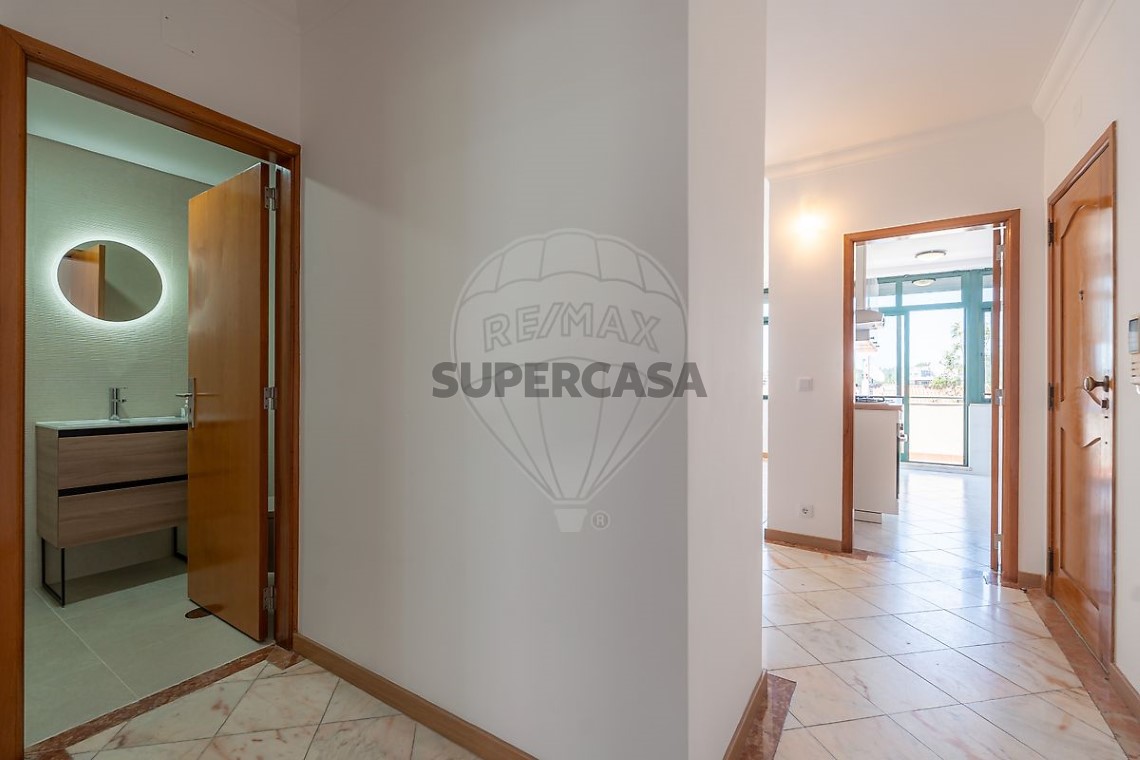Apartamento 2 habitaciones en venta en Santo António dos Olivais