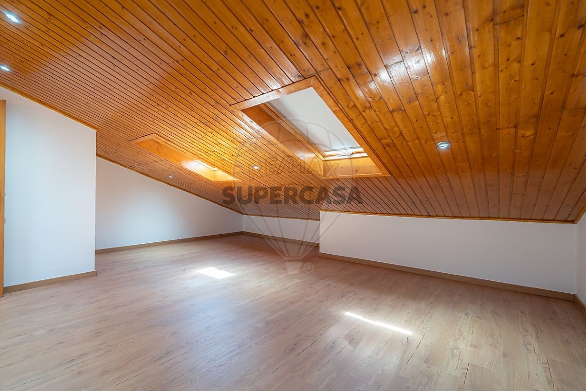 Apartamento 2 habitaciones en venta en Santo António dos Olivais