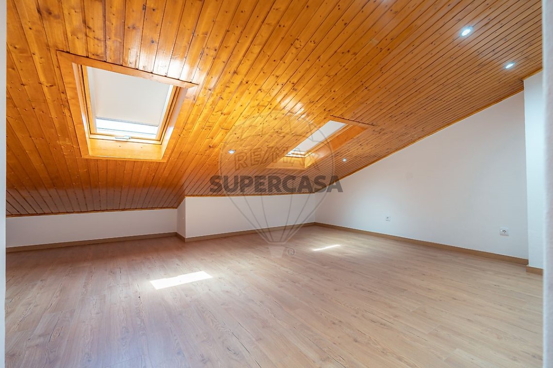 Apartamento 2 habitaciones en venta en Santo António dos Olivais