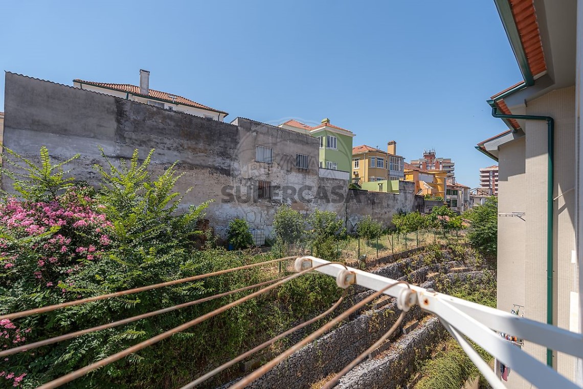 Apartamento 2 habitaciones en venta en Santo António dos Olivais