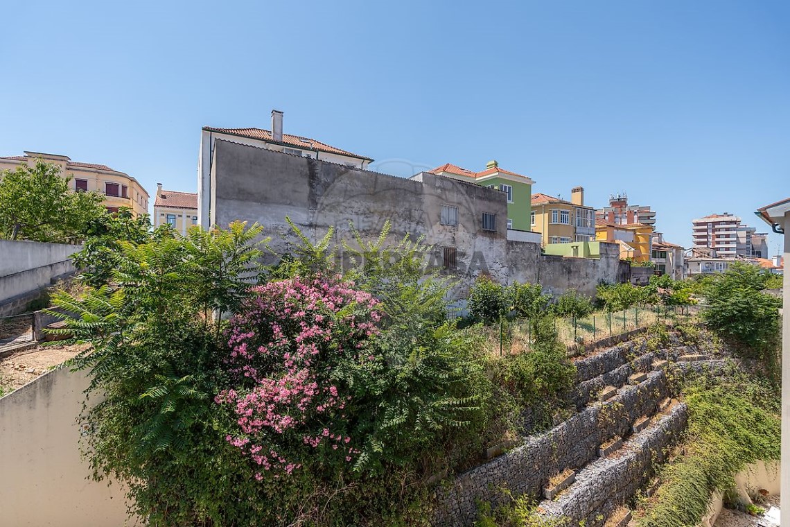 Apartamento 2 habitaciones en venta en Santo António dos Olivais