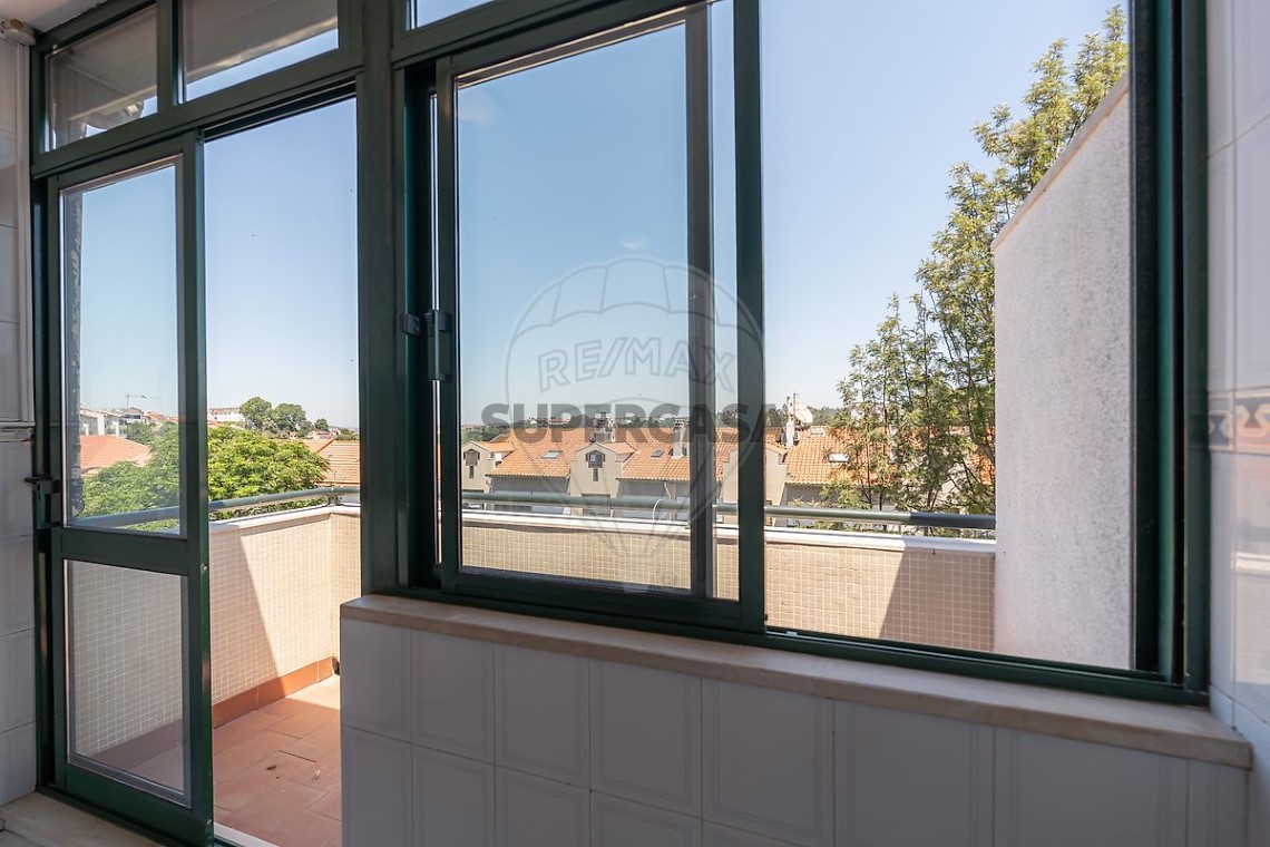 Apartamento 2 habitaciones en venta en Santo António dos Olivais