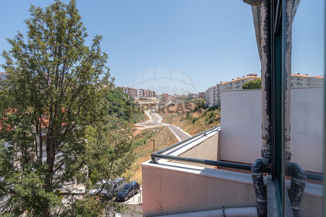 Apartamento 2 habitaciones en venta en Santo António dos Olivais