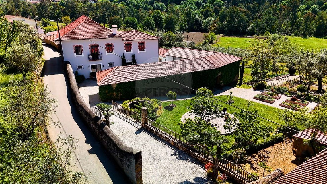 Haus 4 Zimmer verkaufen auf Vila Nova do Ceira
