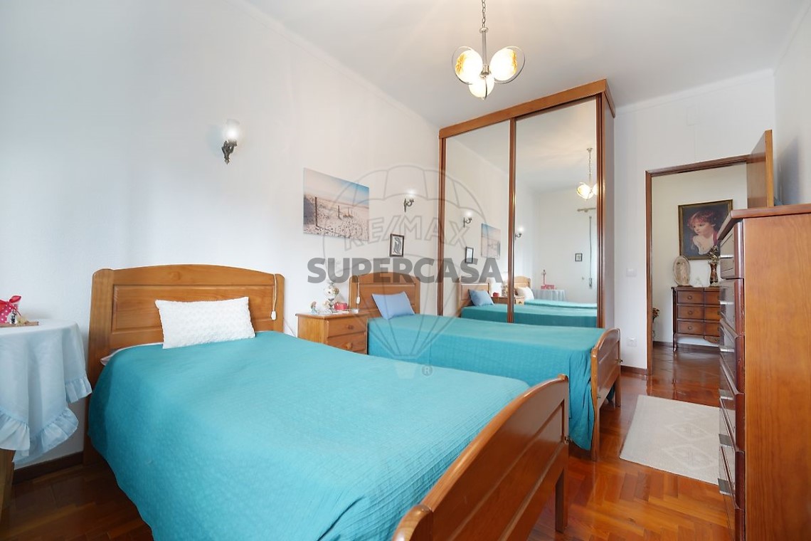 Casa 4 habitaciones en venta en São Martinho do Bispo e Ribeira de Frades