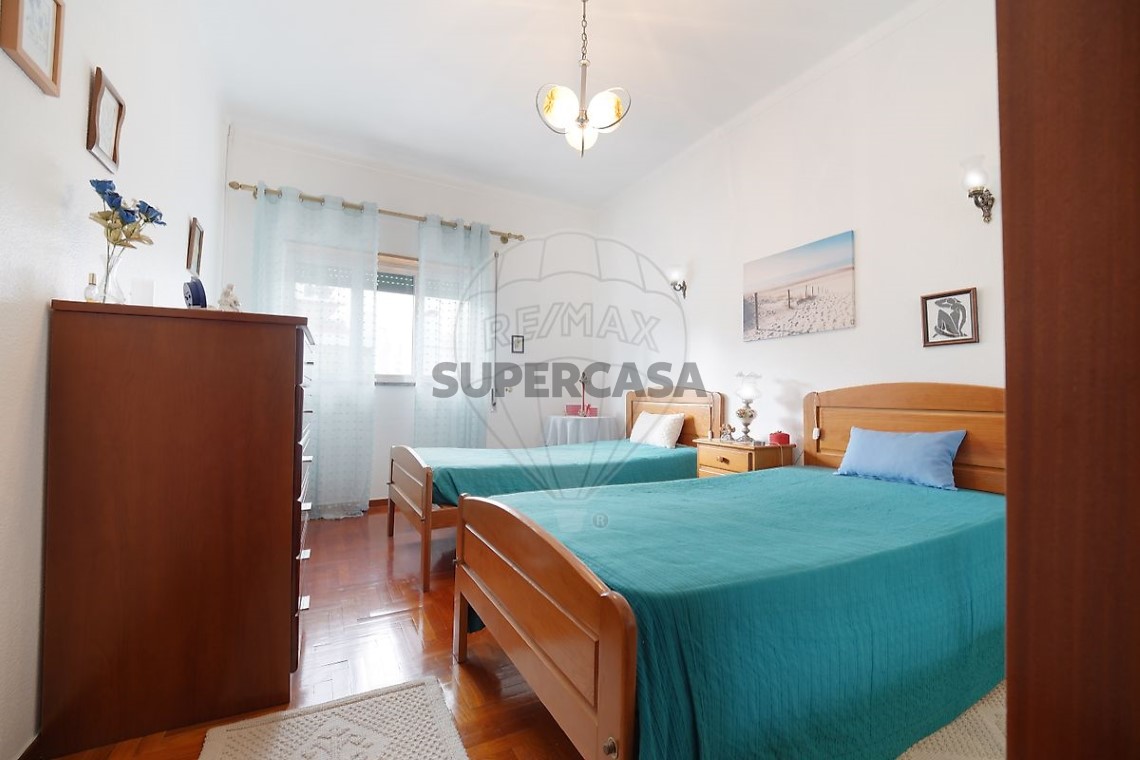 Casa 4 habitaciones en venta en São Martinho do Bispo e Ribeira de Frades