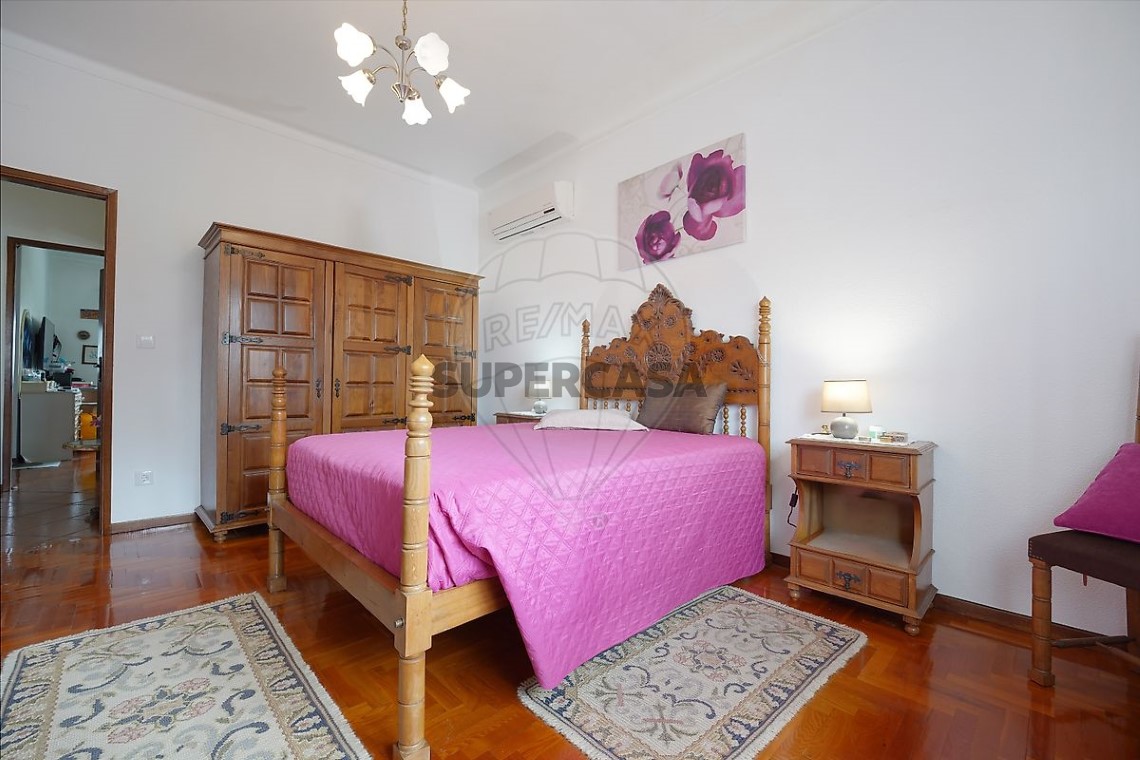 Casa 4 habitaciones en venta en São Martinho do Bispo e Ribeira de Frades
