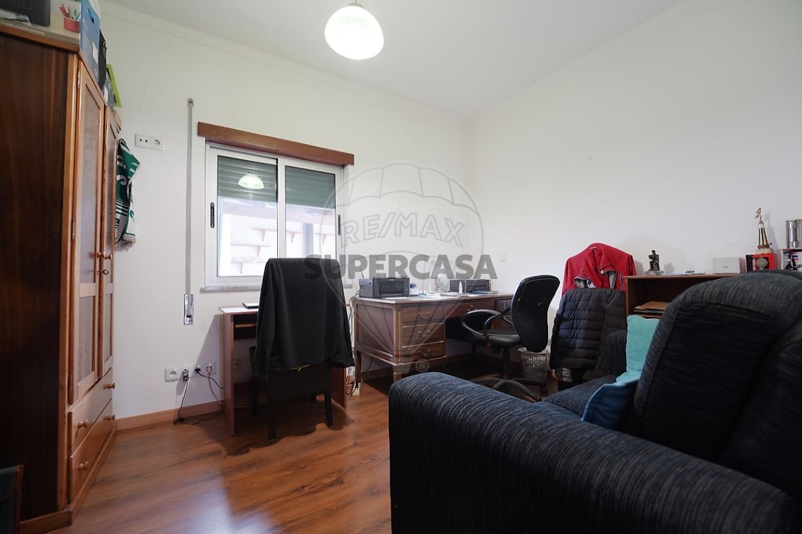 Casa 4 habitaciones en venta en São Martinho do Bispo e Ribeira de Frades