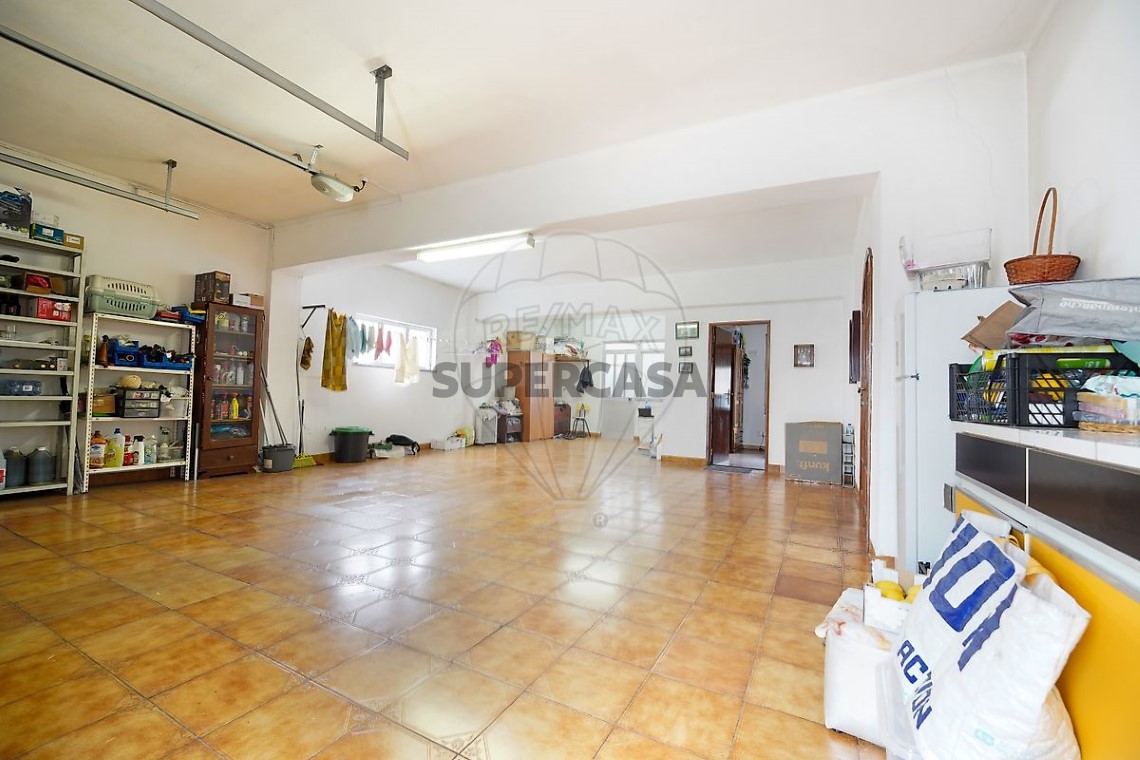 Casa 4 habitaciones en venta en São Martinho do Bispo e Ribeira de Frades